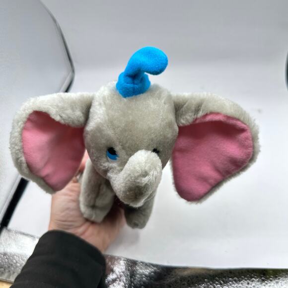 Vintage Dumbo Mini Plush Figurine - CUTE! - Picture 6 of 7
